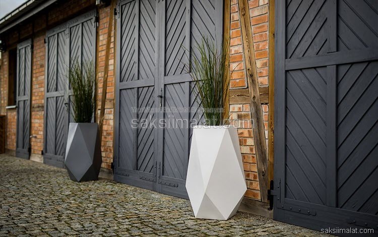 Dekoratif Fiber Saksı